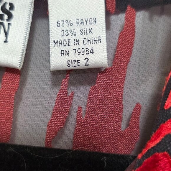 Chicos Design Women's Red & Black Abstract Long Sleeve Silk Boho Button-Up Blous - Picture 7 of 8